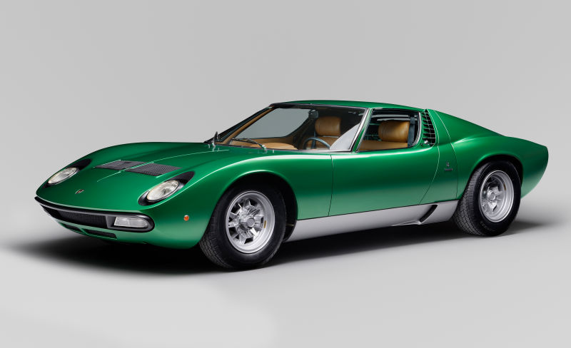 Illustration for article titled LaLD Running of the Bulls 2018: Tomica Lamborghini Miura SV